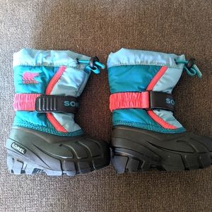 Sorel toddler snow boots